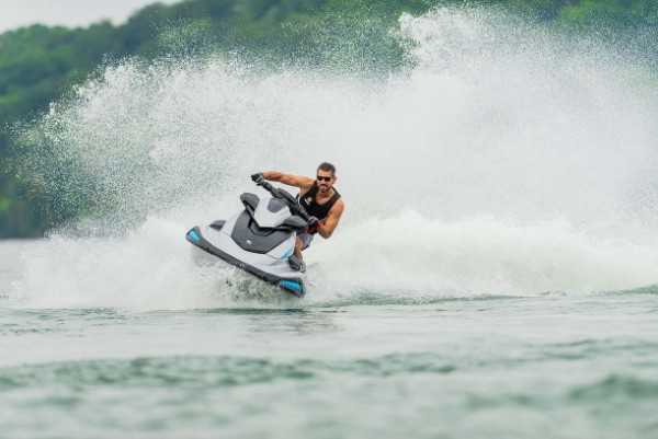Tobermory Jet Ski fun